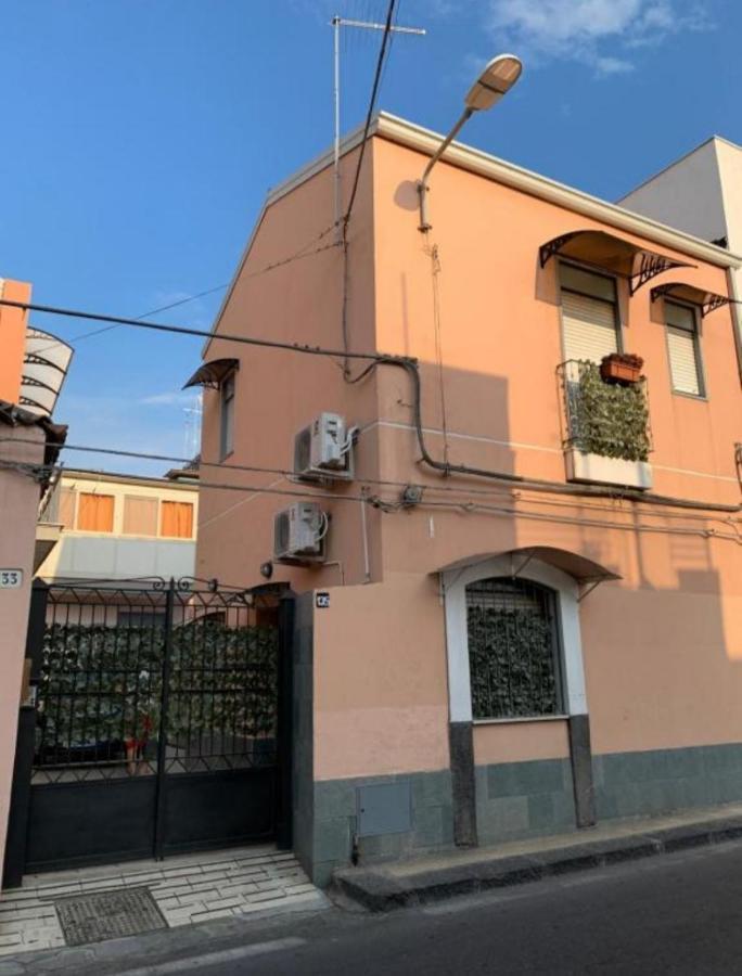 Ferienwohnung The Airport House Catania Exterior foto